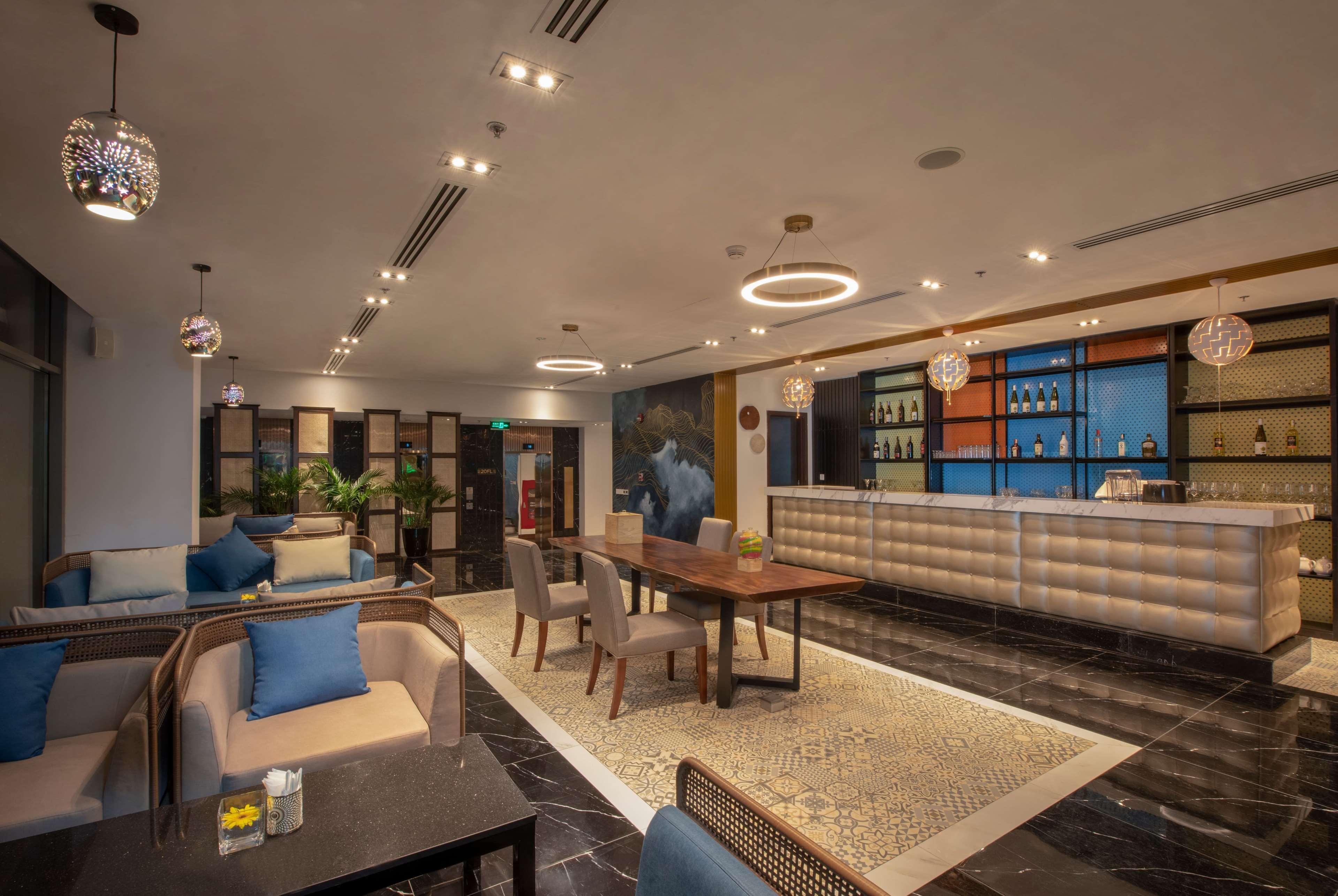 Wyndham Garden Hanoi Esterno foto