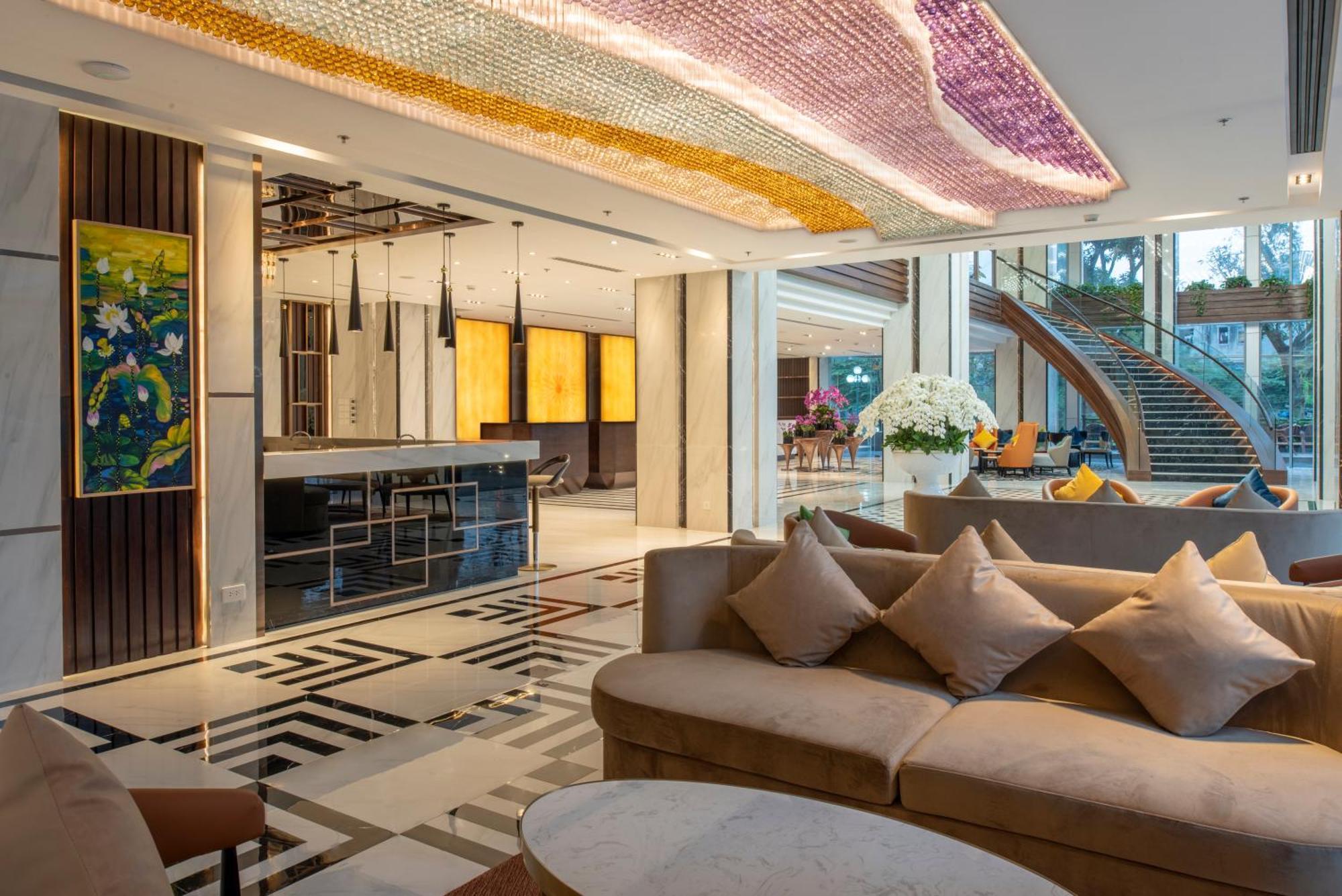 Wyndham Garden Hanoi Esterno foto